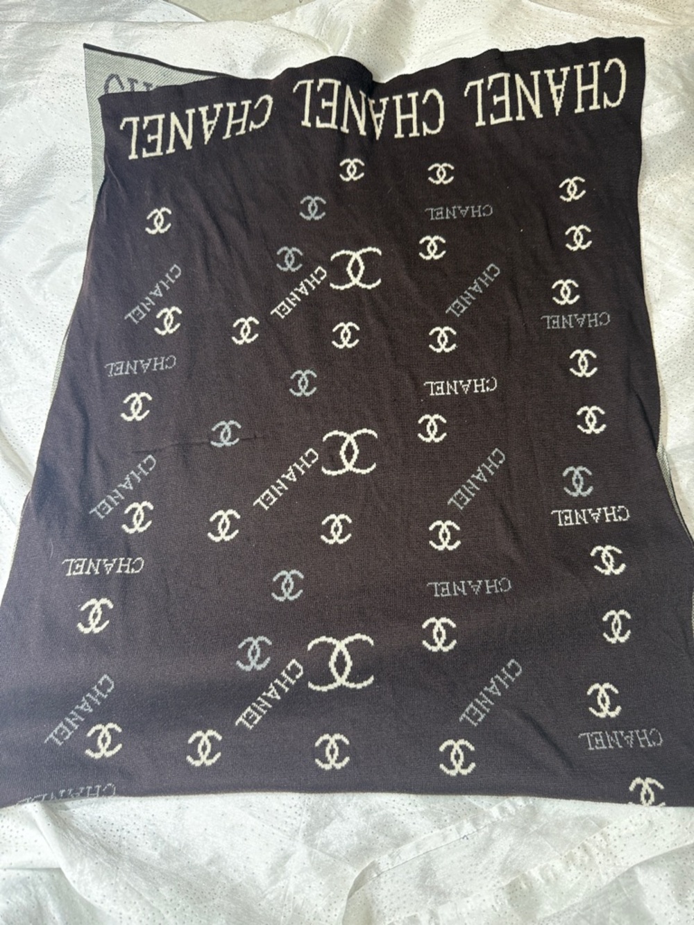 Scarf - Picture 6 of 7